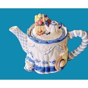 VTG 1997 AVON Ceramic TEAPOT~ BLUE ROSE COLLECTION~16 Oz~ 5"T x 8"L